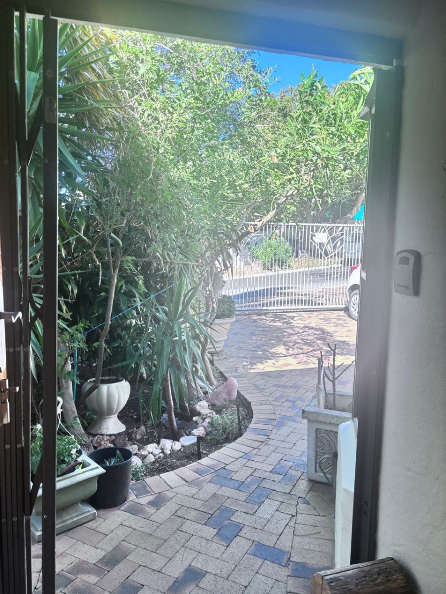 3 Bedroom Property for Sale in Beach Estate Western Cape